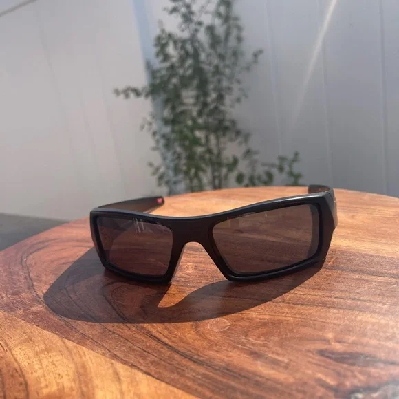 Mens Oakley Gascan matte sunglasses - Picture 2 of 10